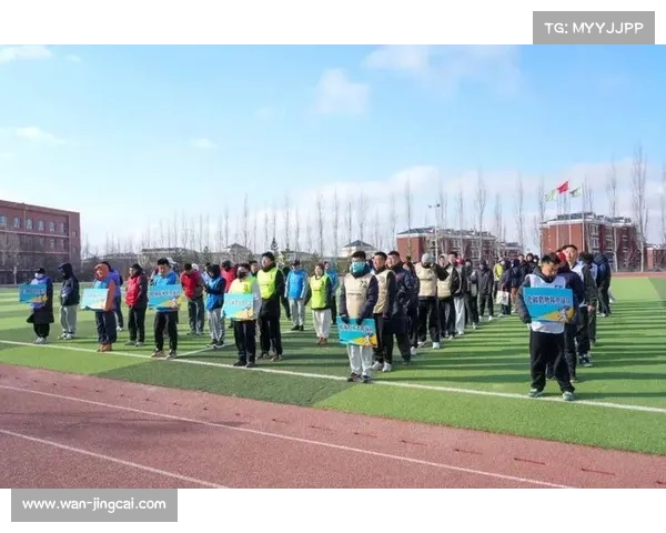 以内蒙古棒垒球联赛鄂尔多斯分站赛圆满落幕 激烈角逐点燃赛场激情 以内蒙古棒垒球联赛鄂尔多斯分站赛圆满落幕 激烈角逐点燃赛场激情